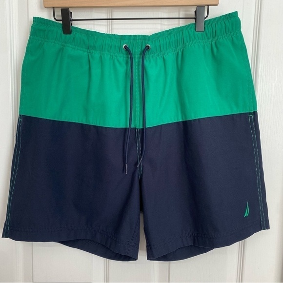 Nautica Men's Swimming Trunks Size Large Navy Blue Green - Picture 1 of 9